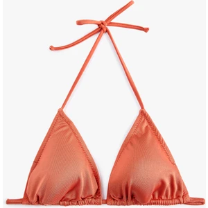 Boyundan Bağlamalı Üçgen Bikini Üstü
