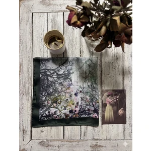 Trend Dokunuş Kadın Ağaçlı  Orman Temalı Fular