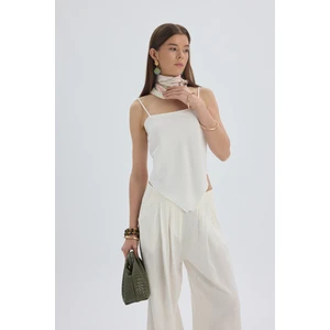 Alytih Üçgen Detay Ekru Crop