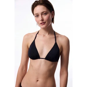 Siyah Üçgen Bikini Üstü