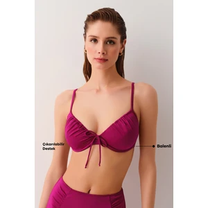 Önden Bağcıklı Destekli Bikini Üst
