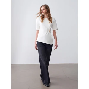 32445 Aksesuar Detaylı Basic T-Shirt-Ekru
