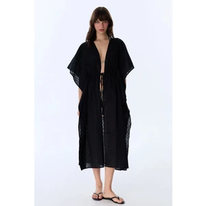 Si̇yah Mei Kimono