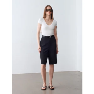 32799 V Yaka Top-Ekru