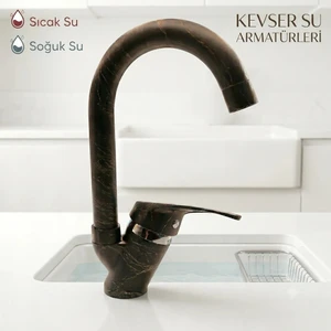 Siyah Sarı Kuğ Lavabo Bataryası