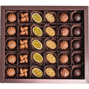 Curated Collection 340 G Çikolata Kutusu