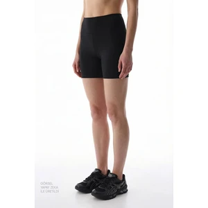 Siyah Yüksek Bel Hot Pant