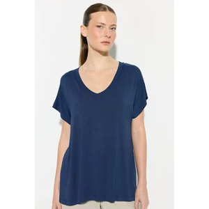 V Yaka Rahat Kesim Bambu Tshirt - Lacivert