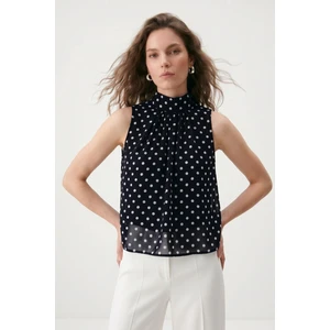 Siyah Halter Yaka Puantiyeli Şifon Bluz 2932