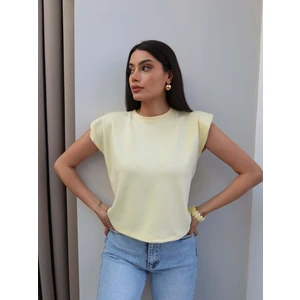 Esra Helvacı Sıfır Kol Vatkalı Basic Tshirt