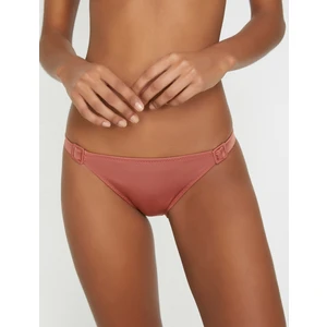 Toka Detaylı Bikini Altı