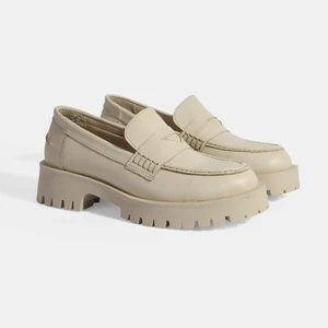 Kadın Bej Slip-On Deri Loafer