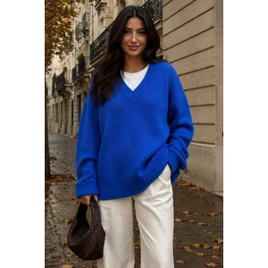 Mavi V Yaka Oversize Kadın Triko Kazak MG2149