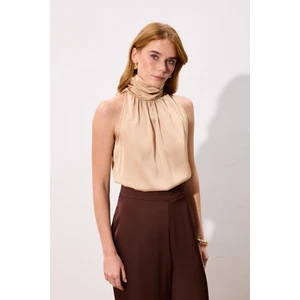 Boğazlı Kolsuz Bluz - Camel