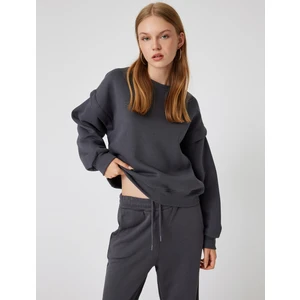 Basic Oversize Sweatshirt Uzun Kollu Bisiklet Yaka Dikiş Detaylı