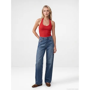21052 Halter Yaka Top