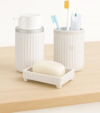 Prime Serisi Beyaz Banyo Seti, 3 Parça Oval Akrilik Sabunluk Fırçalık ve Sıvı Sabunluk Takımı - 3319 görsel 3