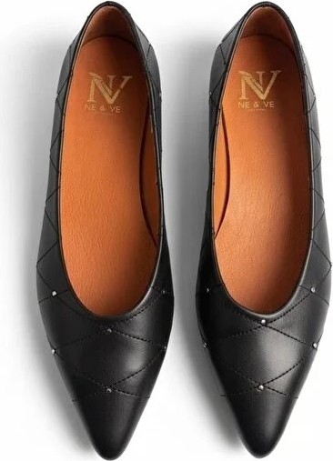 Ne&Ve Shoes Siyah Deri Çapraz Dikiş Detaylı Pimli Kadın Sivri Burun Babet