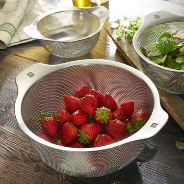 Zwilling Çelik Malzemeden Üretilmiş 24 cm Table Süzgeç, Fiyatı