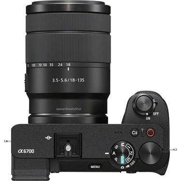 Sony A6700 Aynasız SLR Fotoğraf Makinesi 18-135MM Lens Fiyatı