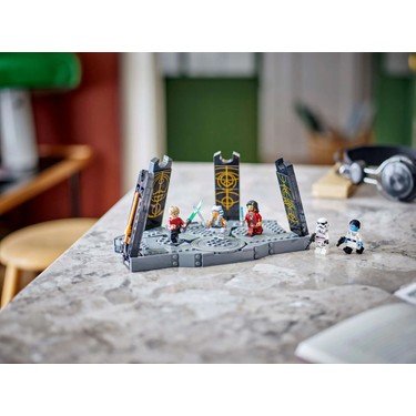 LEGO Star Wars - 75385 Ahsoka Tano's Duel On Peridea (382 Fiyatı
