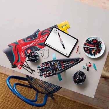 Nessi World Nessiworld LEGO Technic Emirates Team New Fiyatı