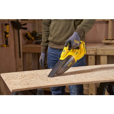 Stanley SFMCVH001B 18V Şarjlı El Süpürgesi (Aküsüz) Fiyatı