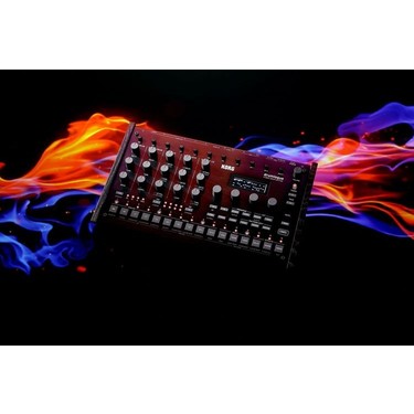 Korg Drumlogue Hybrid Drum Machine Ritm Makinesi Fiyatı