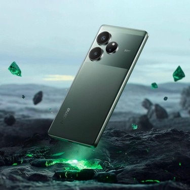 スマートフォン本体 realme GT 6 5G 8GB/256GB Realme GT6 スマートフォン 本体 8GB/256GB realme GT 6 5G (Silver