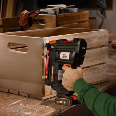 Worx WX844 20 Volt 2.0 Ah Li-İon 16 - 40 mm Şarjlı Zımba Fiyatı