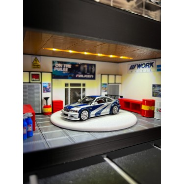 Need For Speed Temalı 1/64 Ölçek Işıklı Garaj Dioraması Fiyatı