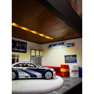 Need For Speed Temalı 1/64 Ölçek Işıklı Garaj Dioraması Fiyatı