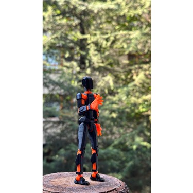 Lucky 13 Eklemleri Hareketli Oyuncak Aksiyon Figürü Titan 13 Fiyatı