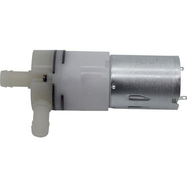 Seksual uy bekasi qizlar Yosh rus mushukini yalab