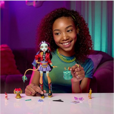 Monster High Acayip Havalı Arkadaşlar Jinafire HYV58 Fiyatı