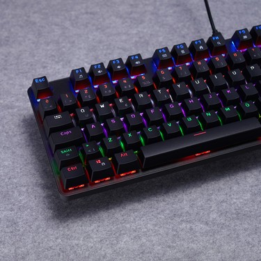 Everest Kb-Mk1 Lumos Siyah USB Rainbow Aydınlatmalı Blue Fiyatı