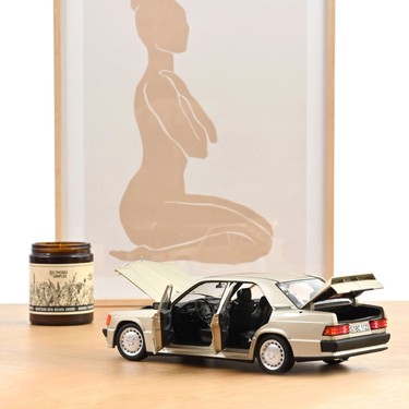 NOREV 1/18 Mercedes-Benz 190E 2.3-16 ノレブ Norev 1/18 Mercedes-Benz 190 E 2.3-16 1984 Smoke Silver Fiyatı