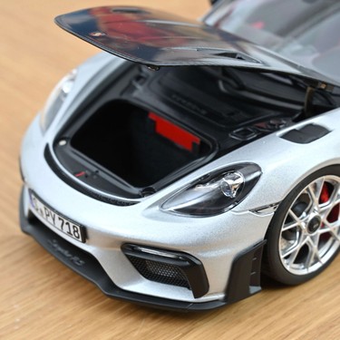 Norev 187270 1/18 Porsche 718 Spyder RS w/ Weissach Pack Fiyatı