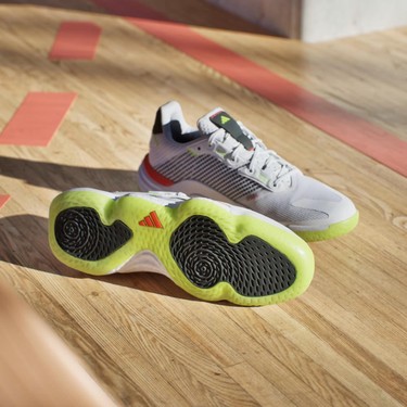 Adidas Stabil 16 Indoor Erkek Antrenman Ayakkabısı Fiyatı