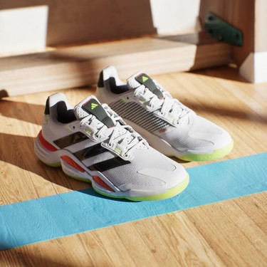 Adidas Stabil 16 Indoor Erkek Antrenman Ayakkabısı Fiyatı