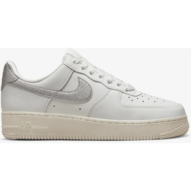 Nike Air Force 1 ホワイト　07 エッセンシャル Nike Air Force 1 07 Essentials Trend Kadın Beyaz Sneaker Fiyatı