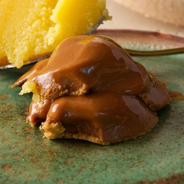 Kaşarcızade Doğal Katı Üzüm Pekmezi 700 G – Geleneksel Tahta Fiyatı