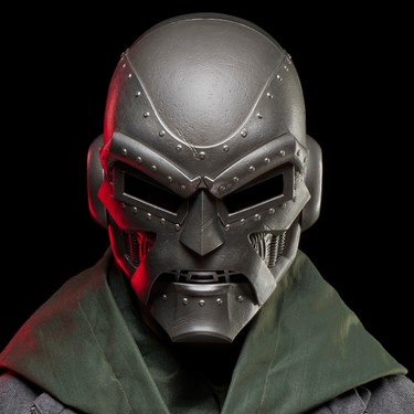 Marvel Legends Doctor Doom Roleplay Kask (Fantastic Four Fiyatı