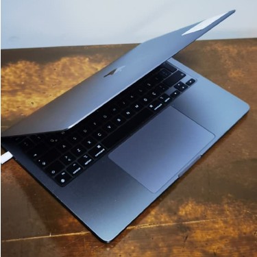 Apple MacBook Pro A2338 2020 M1 13.3 8 Ram 256 SSD Touchbar Fiyatı