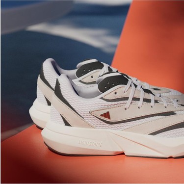 adidas Kadın Bej Koşu Ayakkabısı LIGHTBLAZE JH6962 Fiyatı