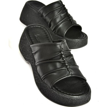 Fox Shoes S996443009 Siyah Kalın Tabanlı Kadın Terlik Fiyatı