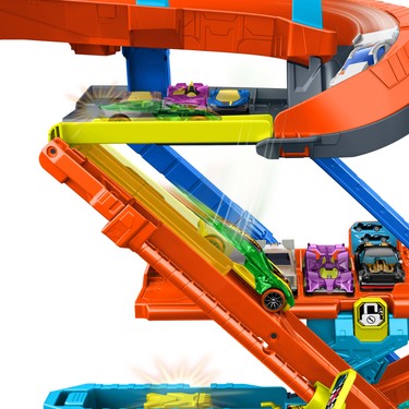 Hot Wheels City™ Macera Başlangıç Garajı | Üzerinden Fiyatı