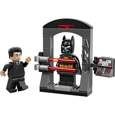 LEGO Dc Batman Bruce Wayne ve Batsuit 30726 10 Parça Fiyatı