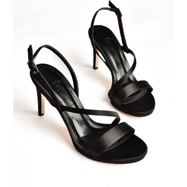 Fox Shoes S569716604 Siyah Kumaş Ince Topuklu Abiye Ayakkabı Fiyatı