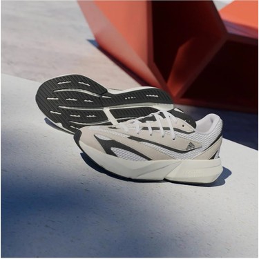 adidas Kadın Bej Koşu Ayakkabısı LIGHTBLAZE JH6962 Fiyatı